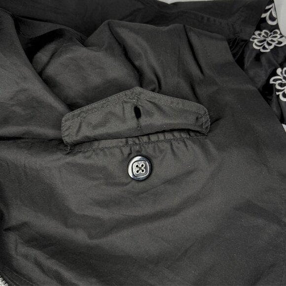 Girls hooded poncho/cape rain proof, black with floral lining, pockets SZ M10/12 - Picture 2 of 11